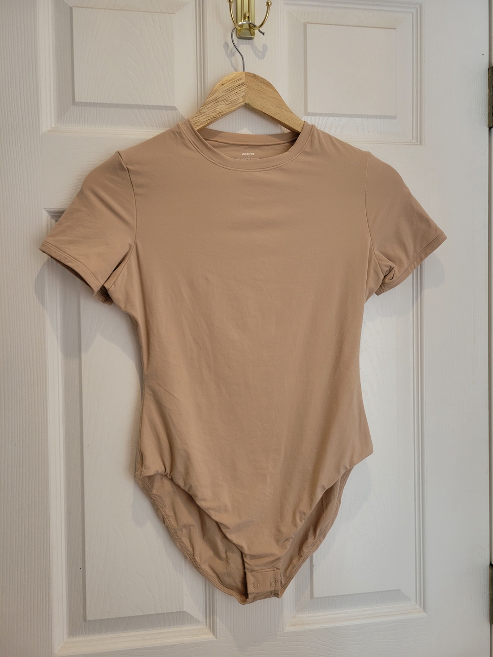 SKIMS NWT Fits Everybody Crew Neck Short Sleeve Bodysuit Beige Tan Size L